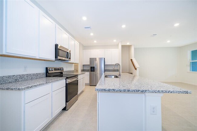 Building Photo - 5285 Luisa Ct