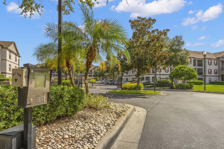 Building Photo - Delano at Cypress Creek