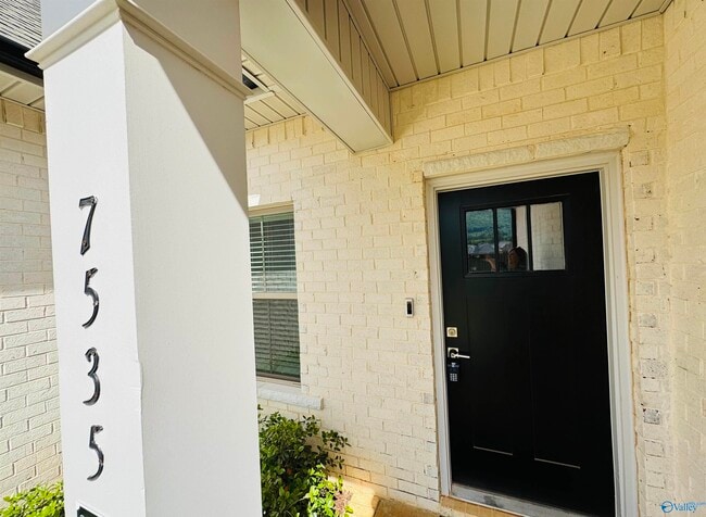 Building Photo - 7535 Doris Ruth Ln SE