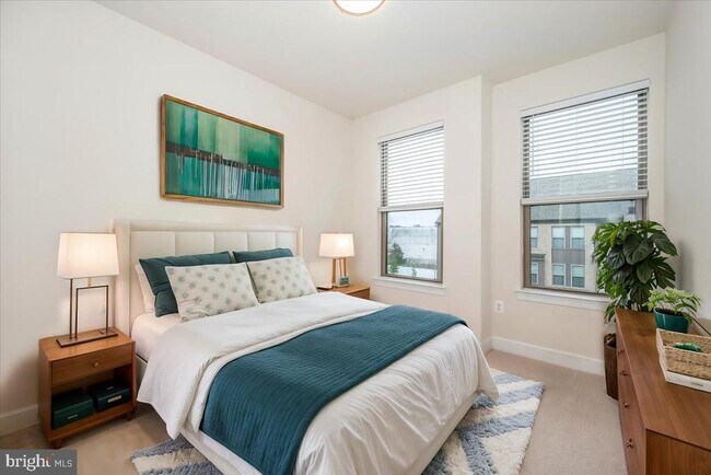 Building Photo - 45366 Daveno Square