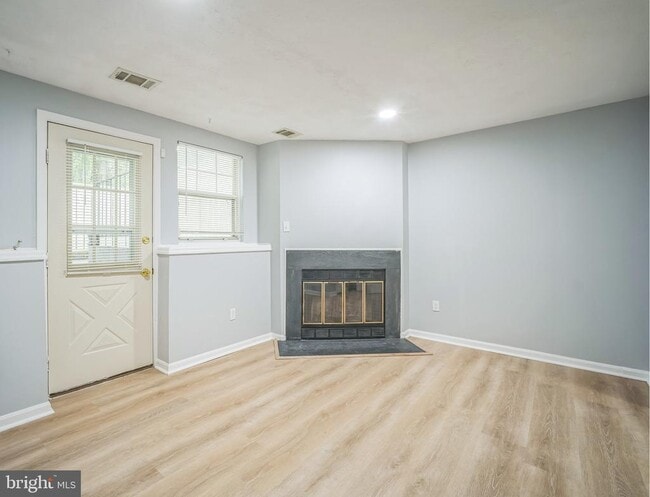 Building Photo - 1613 Fieldthorn Dr
