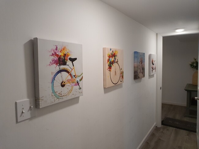 Building Photo - 135 Cedar St