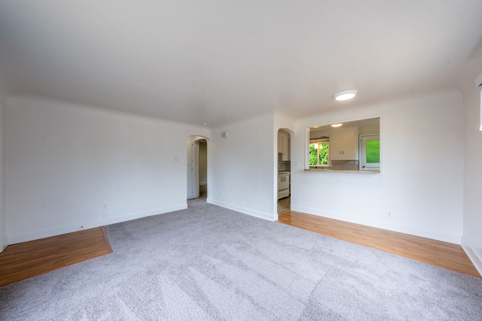 Building Photo - 851 S 54th St