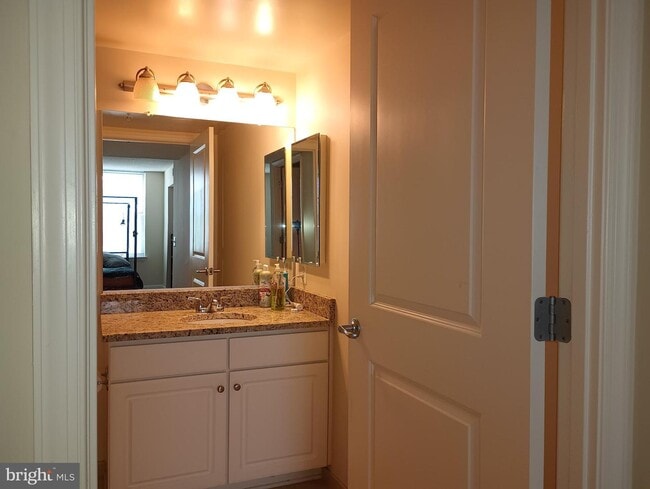 Building Photo - 11800 Sunset Hills Rd