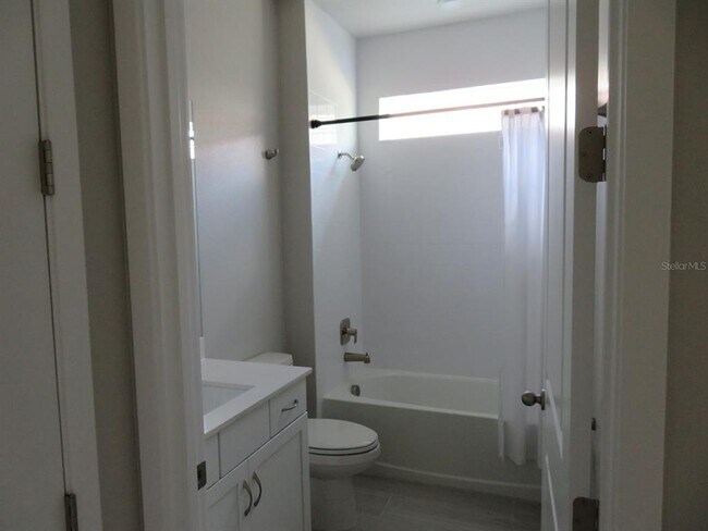 Building Photo - 20488 Bandera Pl