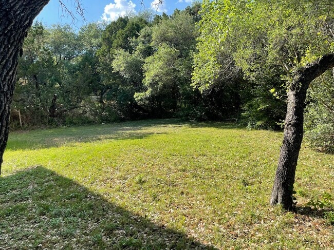 Building Photo - 104 S Tumbleweed Trail