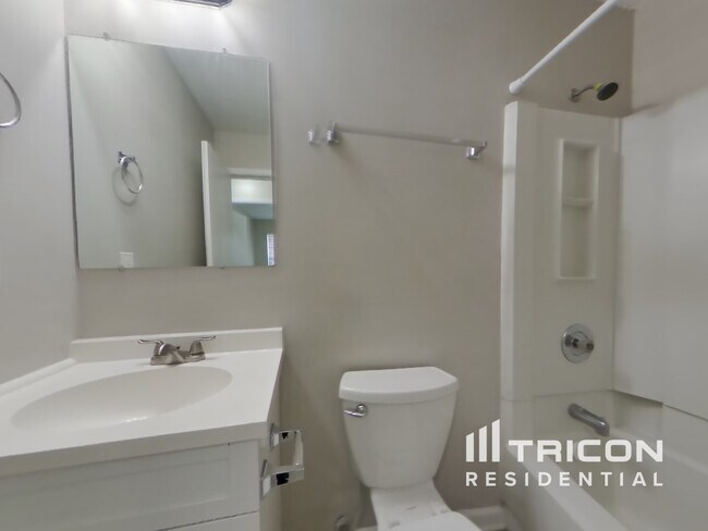 Building Photo - 902 Shiloh Ridge Run NW