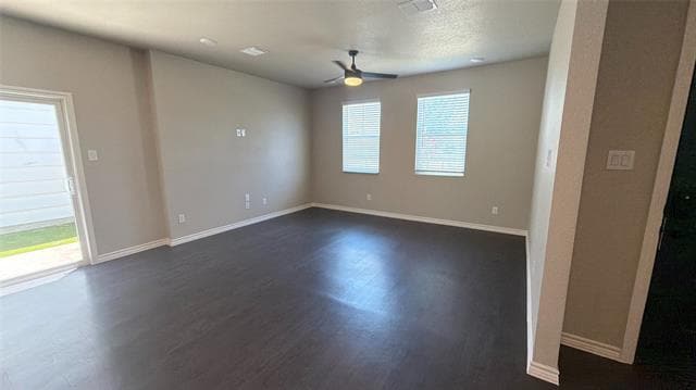 Building Photo - 1708 Laurel Ln