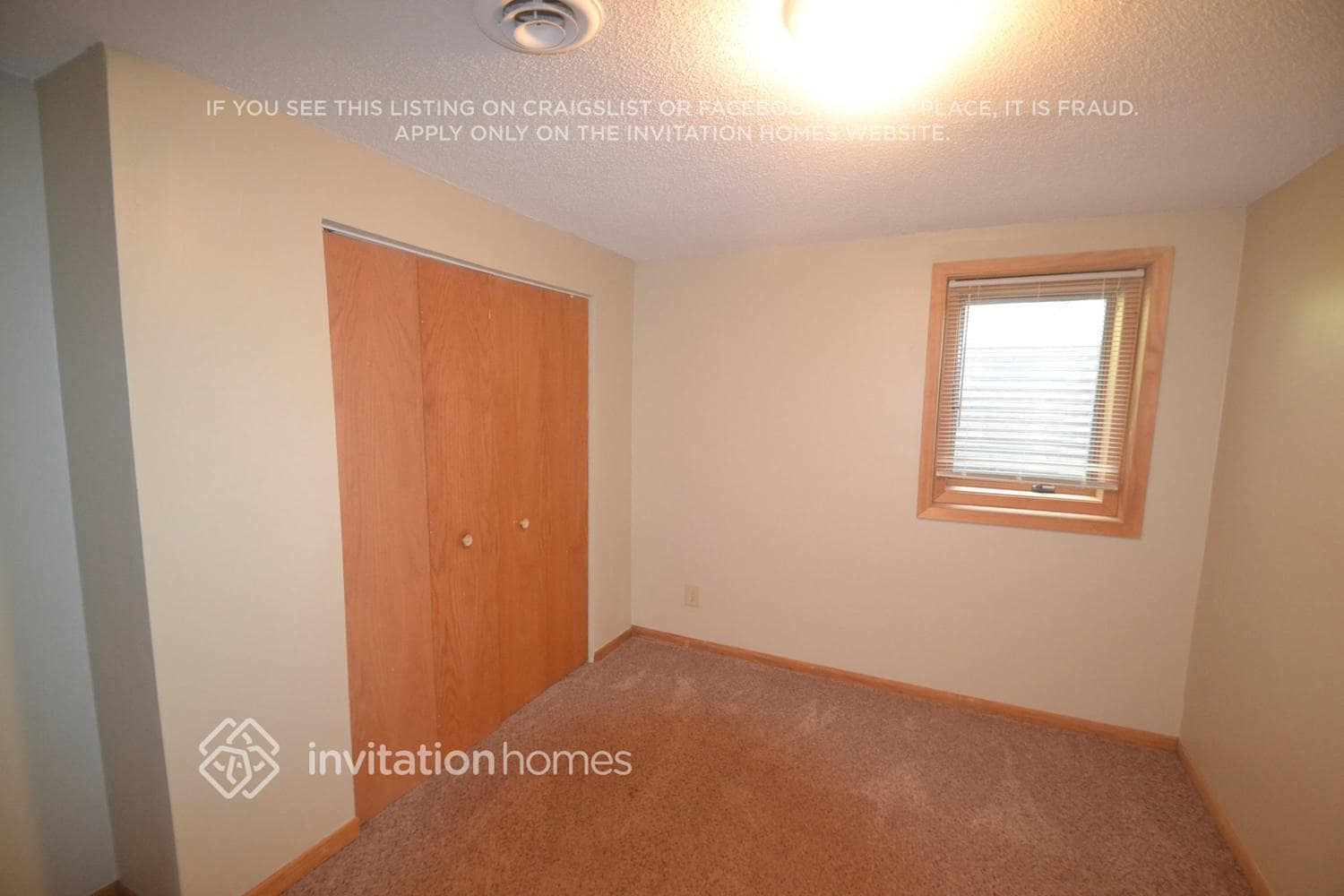 Building Photo - 7818 Hampshire Cir N