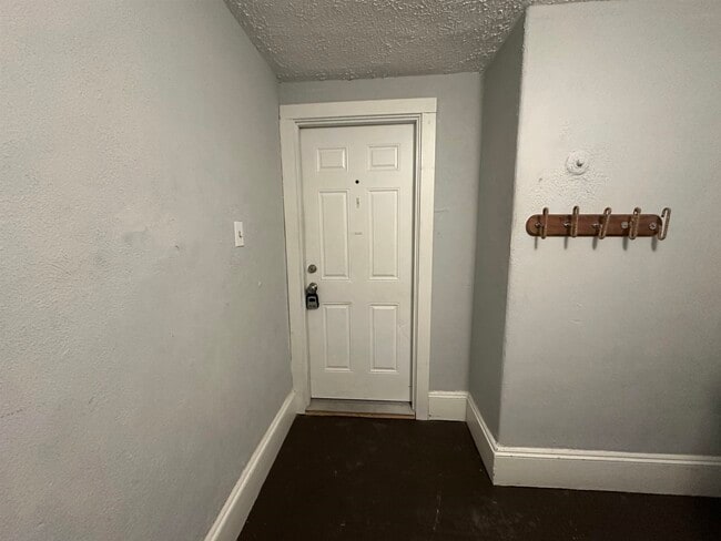 Building Photo - 53 Kellogg St