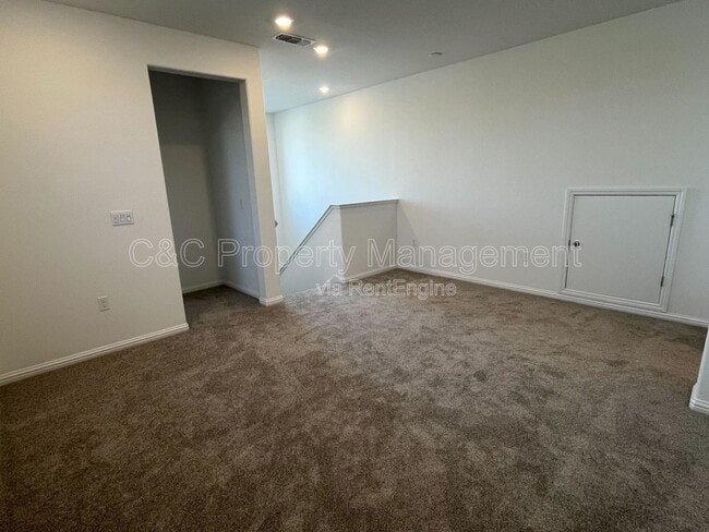 Building Photo - 3102 Barnowl Wy