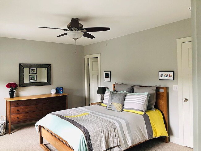 Building Photo - 337 Mt Support Rd