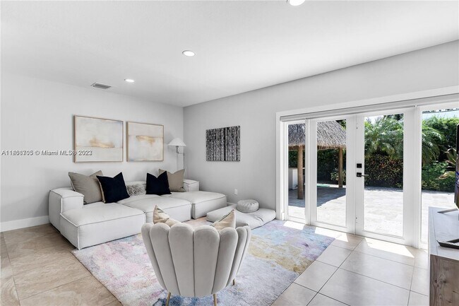 Building Photo - 17610 SW 80th Ct