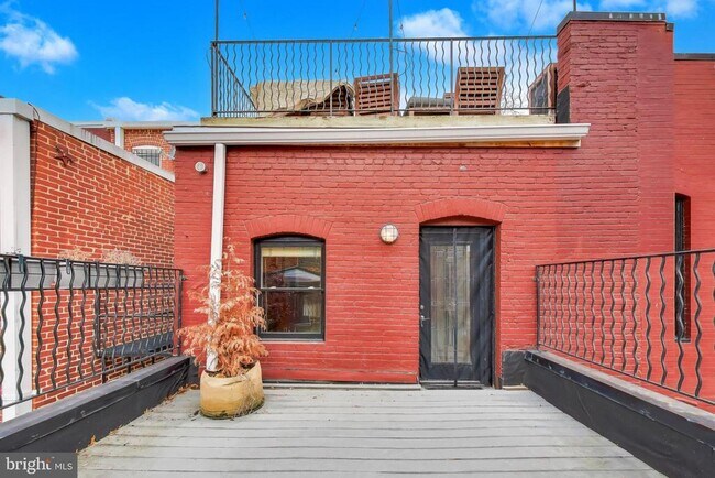 Building Photo - 500 M St NW