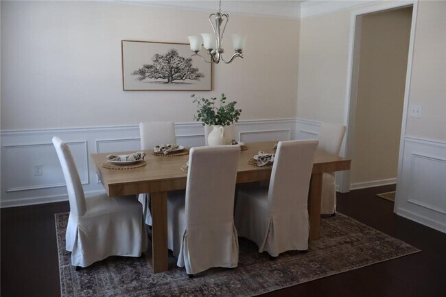 Building Photo - 701 Woodbridge Dr