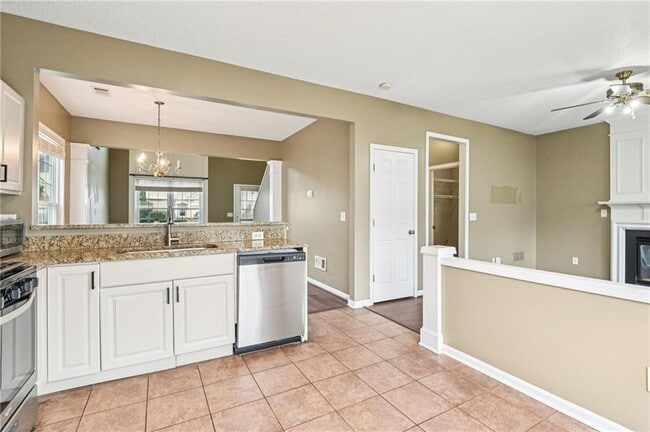 Building Photo - 1726 Taynton Cir