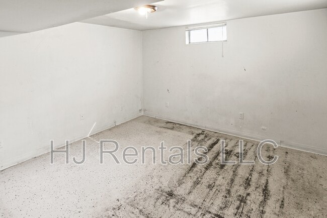 Building Photo - 1738 Bradshaw Dr