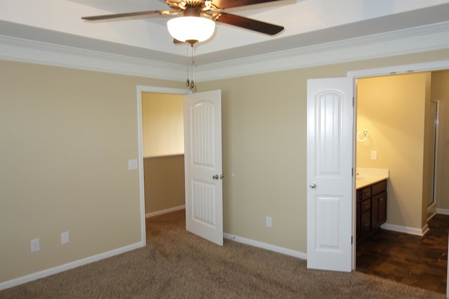 master bedroom opening to master bathroom - 104 Read Tavern Rd