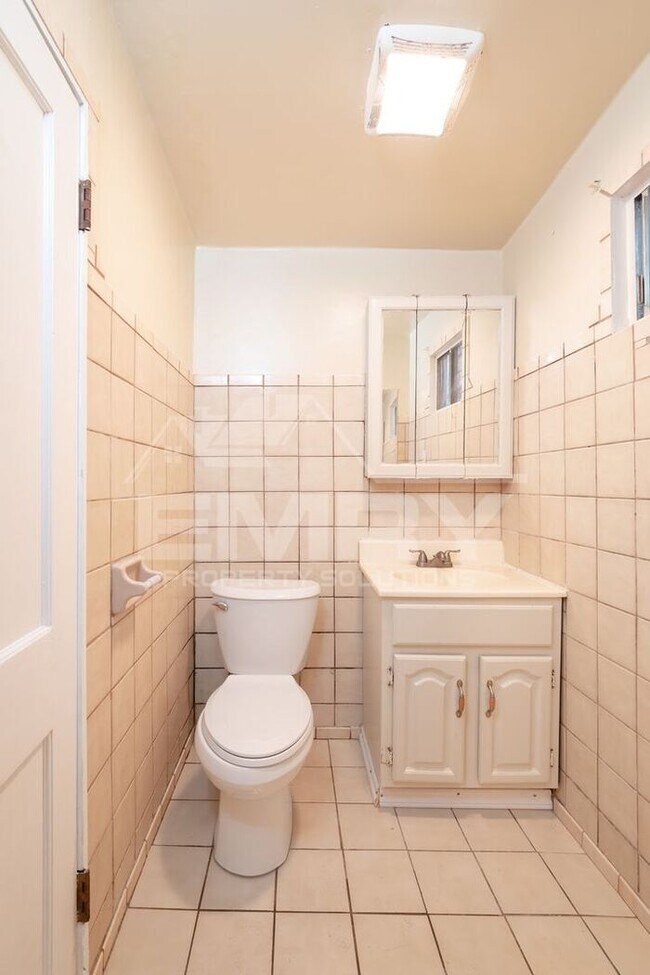 Building Photo - Beautiful 2 bed 1 bath home for rent Los Angeles CA 90023