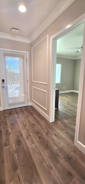 Building Photo - 12 undisclosed