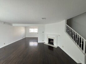 Building Photo - 18550 Hatteras St