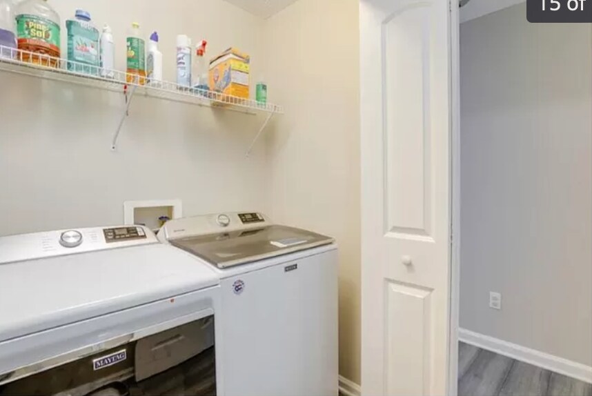 Building Photo - Room in Single Family Home on Woodstone Dr