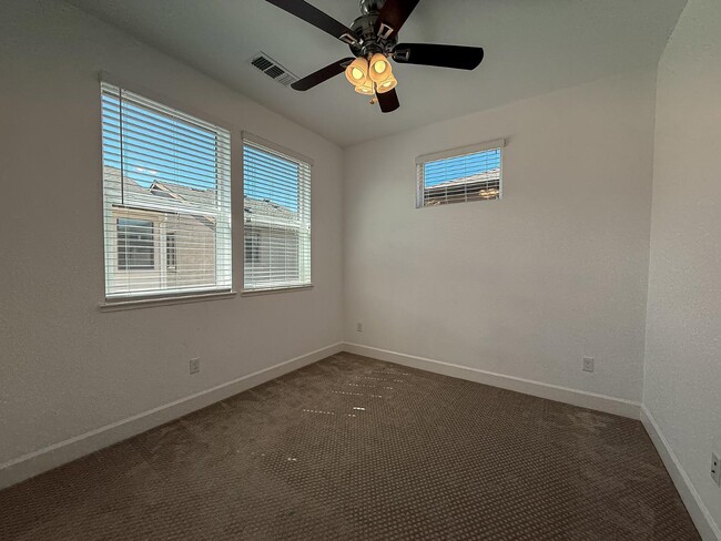 Building Photo - 4028 Freestone Pl