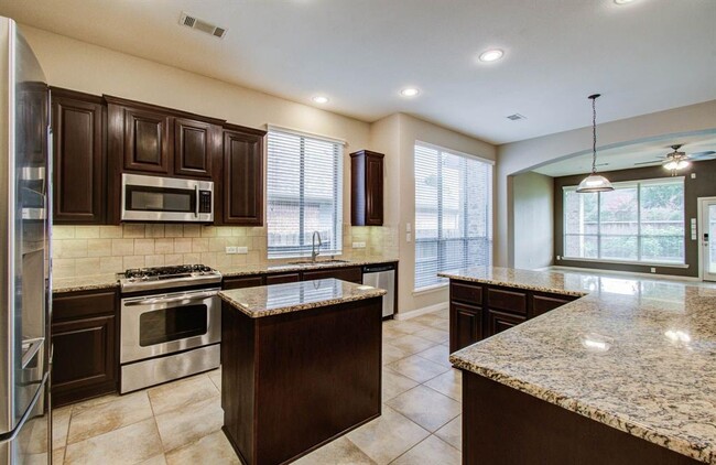 Building Photo - 5015 Crystal Wind Ln