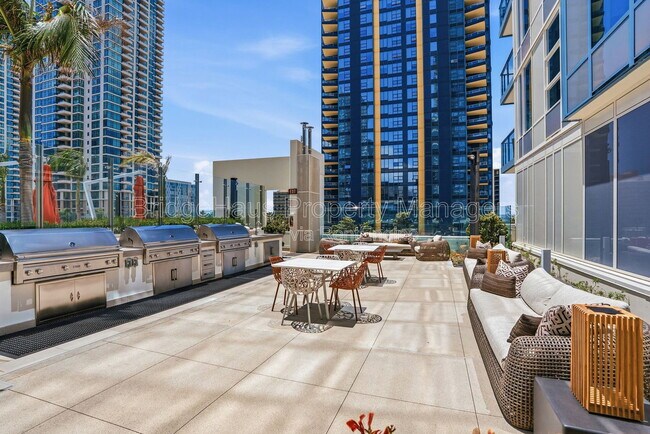 Building Photo - 1388 Kettner Blvd