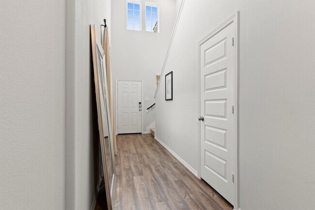 Building Photo - 26006 Emory Holw Dr