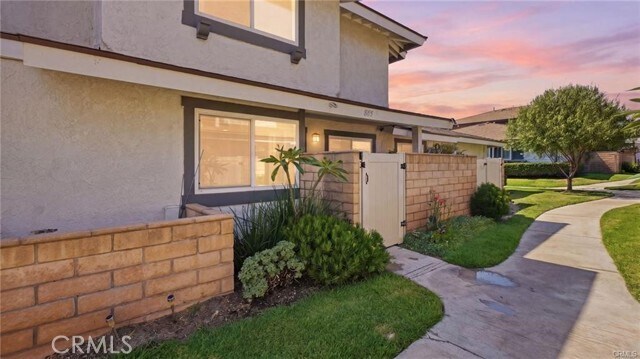 Building Photo - 8155 Woodland Dr