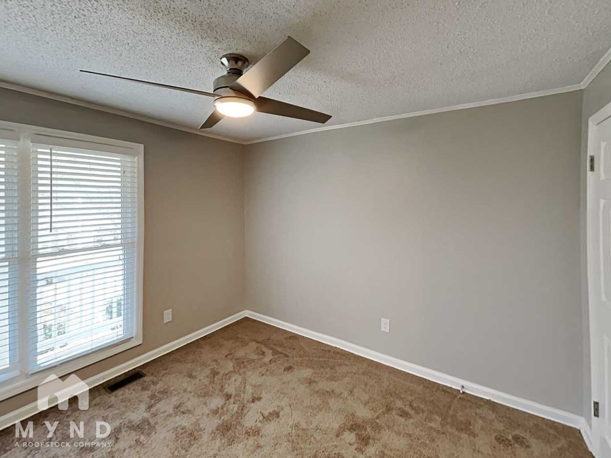 Building Photo - 7954 Tiburon Cir