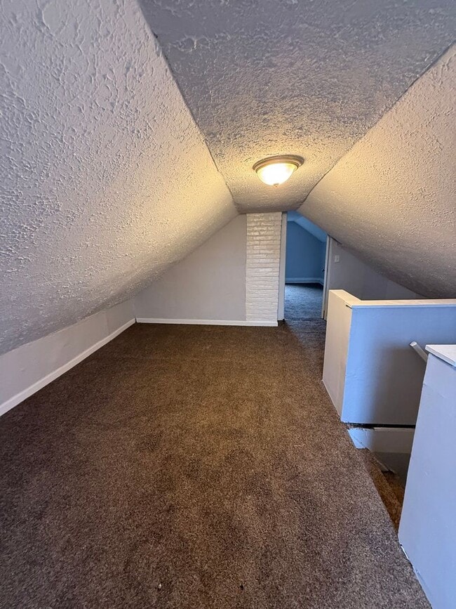 Building Photo - 3bd Single Broadway/Harvard Cash Pay/Section 8