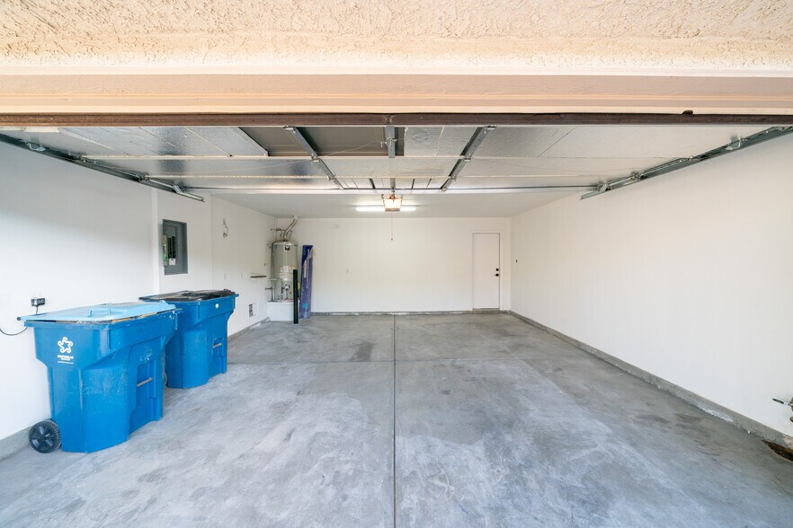 Building Photo - 504 Lacabana Beach Drive