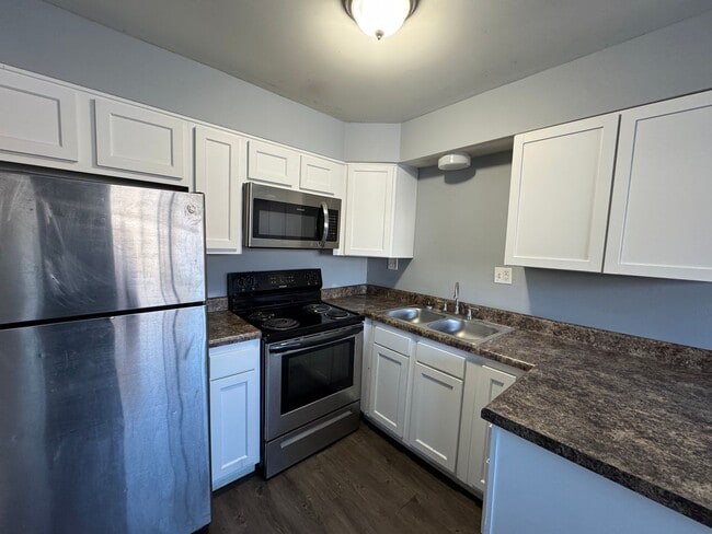 Building Photo - Warren Park 2 Bedroom Apartment