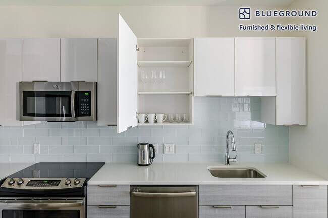 Building Photo - 449 Canal St