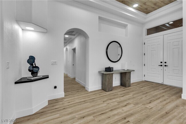 Building Photo - 9513 Villa Ridge Dr
