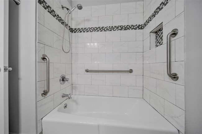 Building Photo - 1067 Lehman St