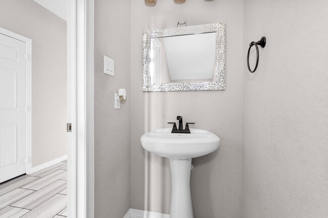 Building Photo - 6915 Pebble Pass Ln