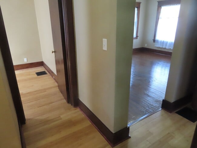 Building Photo - 1114 Rockhill St