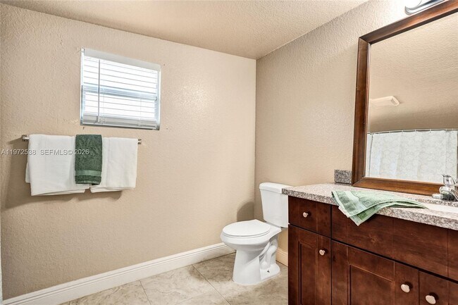 Building Photo - 13161 179th Ct N