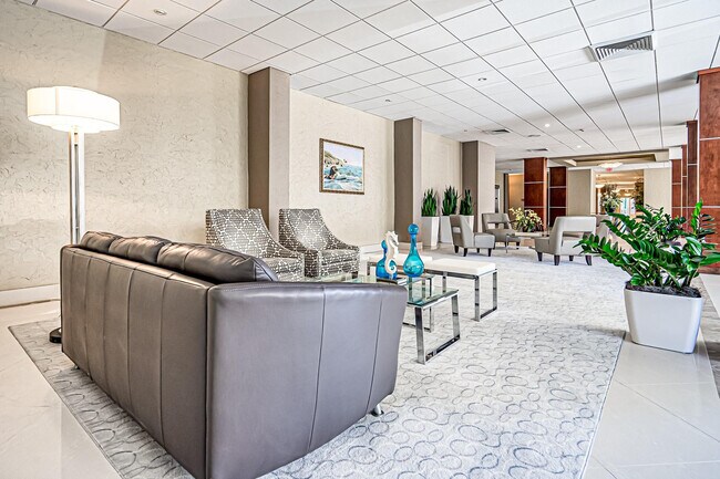 Building Photo - 4250 Galt Ocean Dr