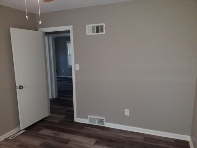 Building Photo - Coming Soon! South KC SF