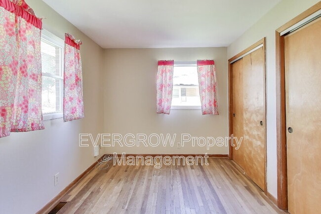 Building Photo - 705 Orchard Ln