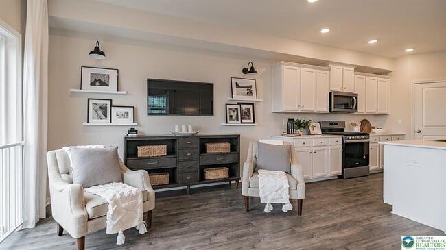 Building Photo - 1083 Meadowlark Dr