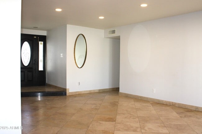 Building Photo - 4046 E Hidalgo Ave