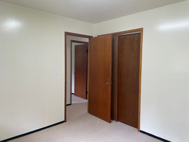 Building Photo - White, June K. (Kohala)