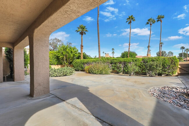 Building Photo - 44049 Elba Ct