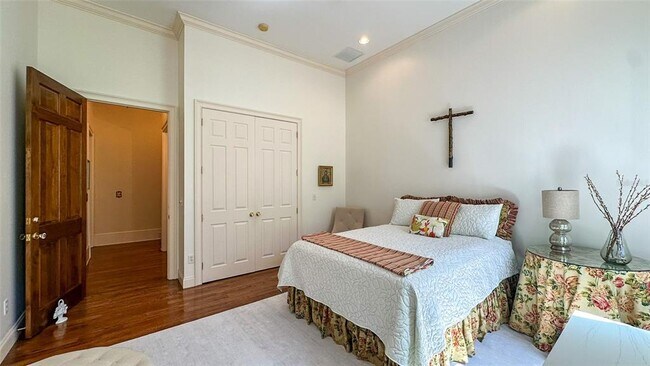 Building Photo - 6425 NW 202nd Pl