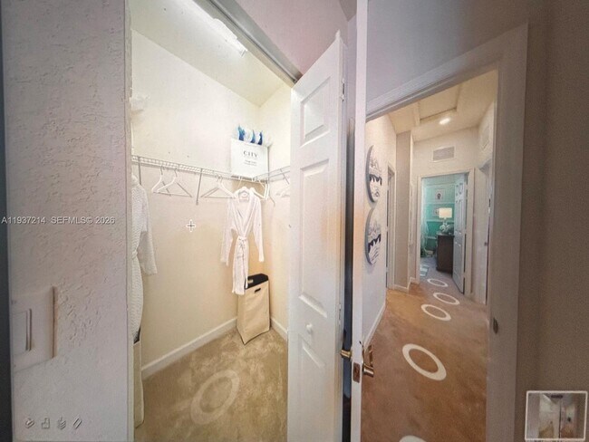 Building Photo - 11817 SW 246 Terrace